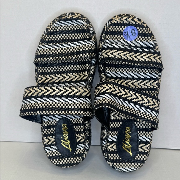 Liliana Black and Cream Patterned Woven Platform 2 band Slides - Picture 3 of 5